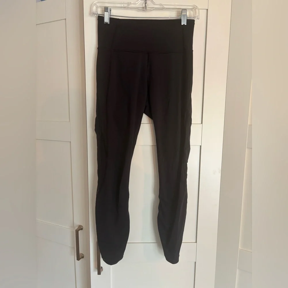 Lululemon Black High-Waisted Leggings Thicker Material Size 6 Athletic Run